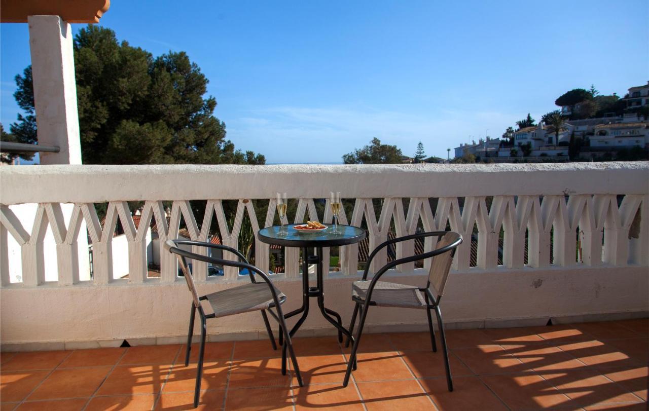 Agradable Adosado Con Piscina La Hidalga Villa Benalmadena Bagian luar foto