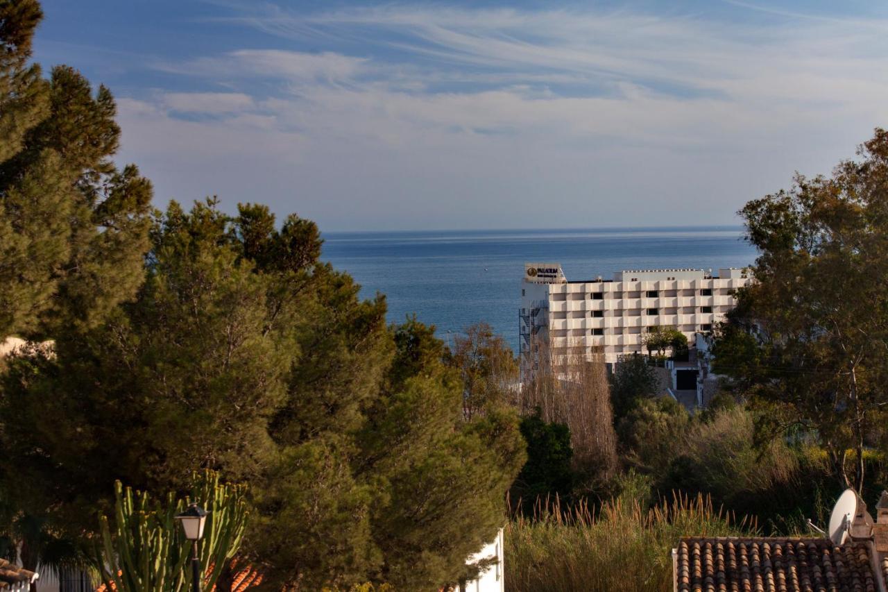 Agradable Adosado Con Piscina La Hidalga Villa Benalmadena Bagian luar foto