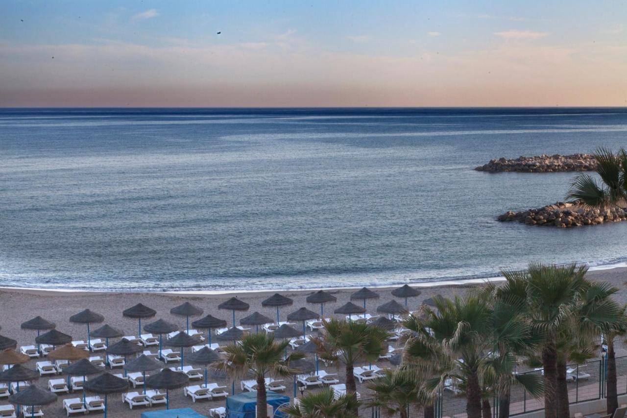 Agradable Adosado Con Piscina La Hidalga Villa Benalmadena Bagian luar foto
